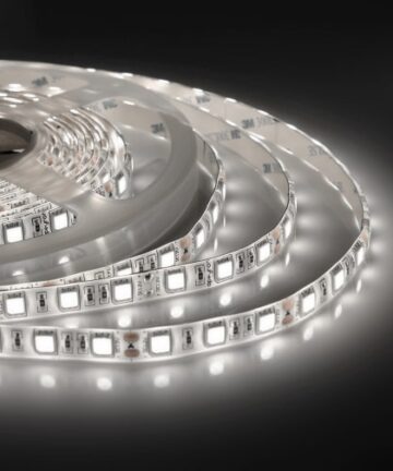 Лента св/д 12V 14,4W/m 60led/m IP20, RGB 700lm/m, 5м (интер.) APEYRON SMD5050 00-17